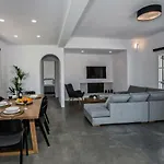 Villa Family