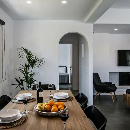 Family Kalloni (Tinos)